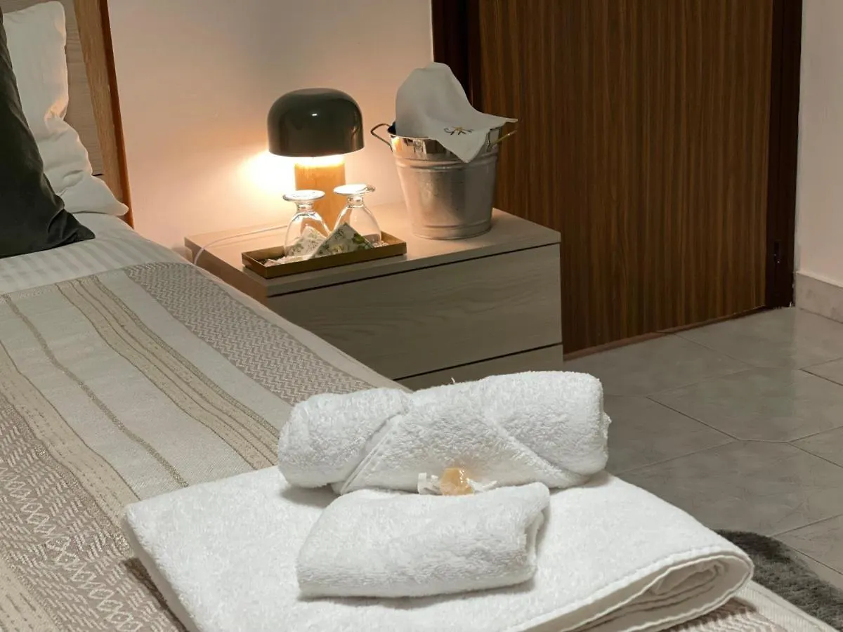 Oxalis Apartment Bologna