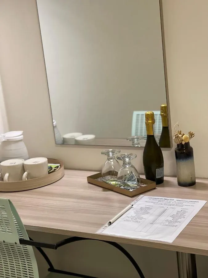 Oxalis Apartment Bologna 0*,
